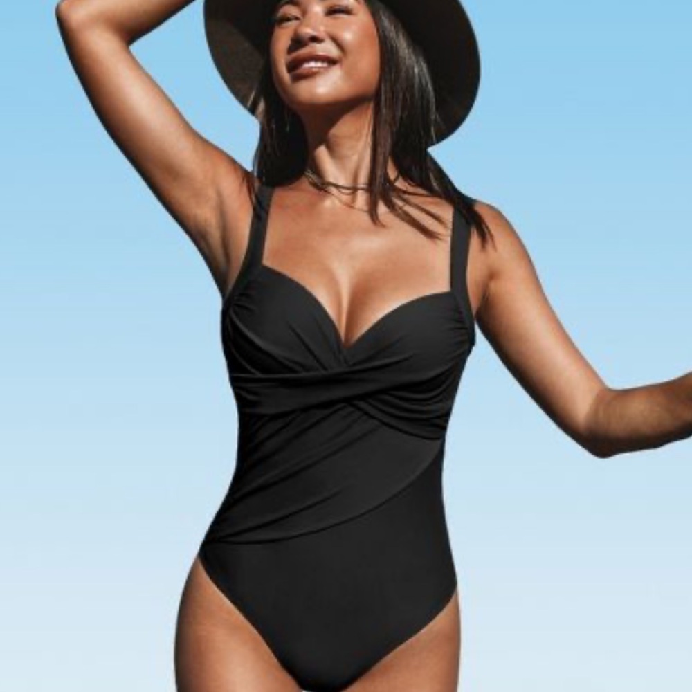 Women's One Piece Swimsuit Ruched Crisscross Middle Cut Bathing Suit -